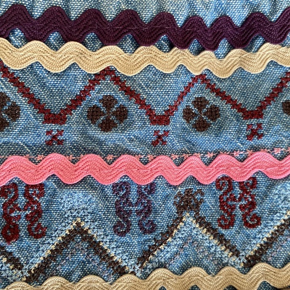 Mercer & Madison cotton ribbed pullover heavily embellished / embroidered sleeve - Picture 7 of 13